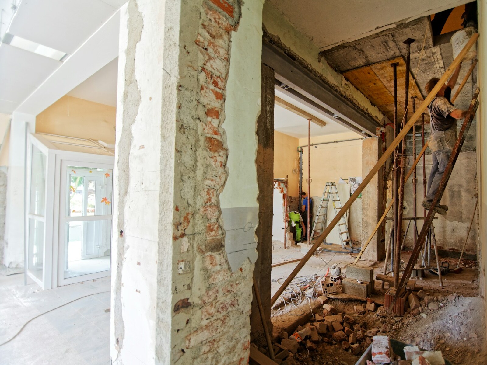 รับเหมาก่อสร้าง รามอินทรา คู้บอน